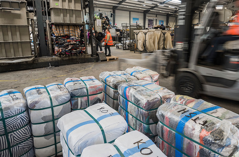 Textiel verwerken bij CVB EcoLogistics